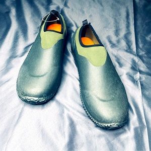 Habit Green All Weather Muck Shoes Men’s Size 13